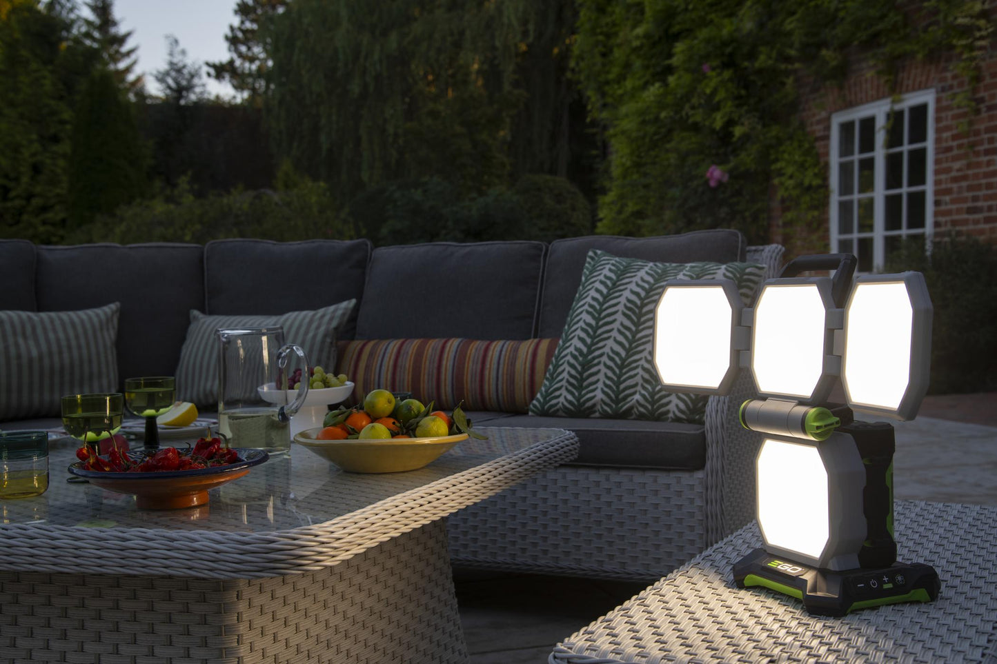 EGO 56V 휴대용 면적 조명